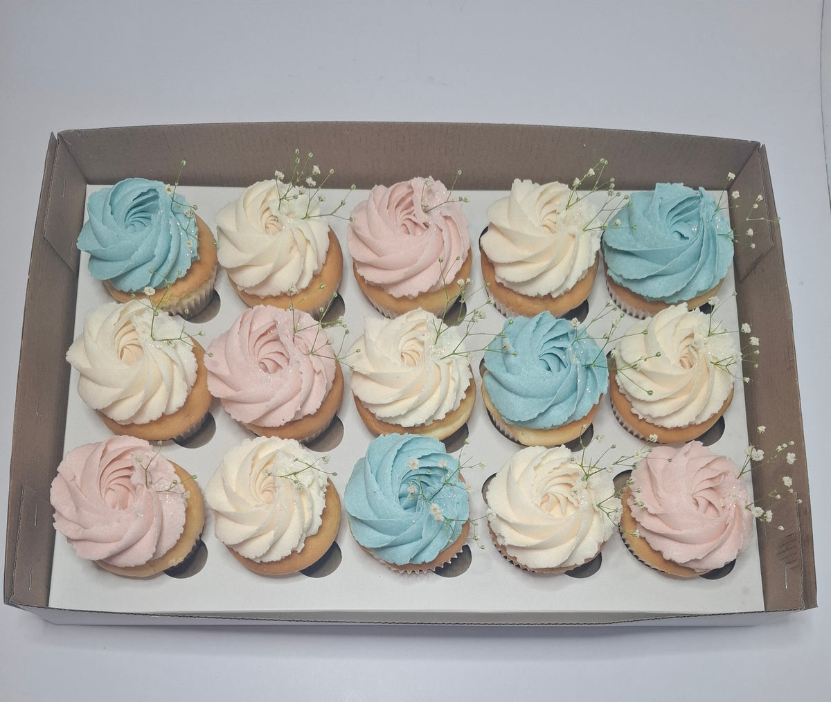 Pastel Rosette Cupcakes (Box of 15)