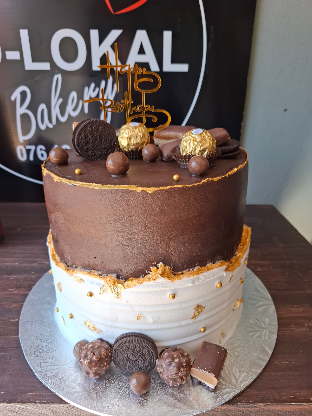 Chocolate & Gold Celebration Cake – 20 cm