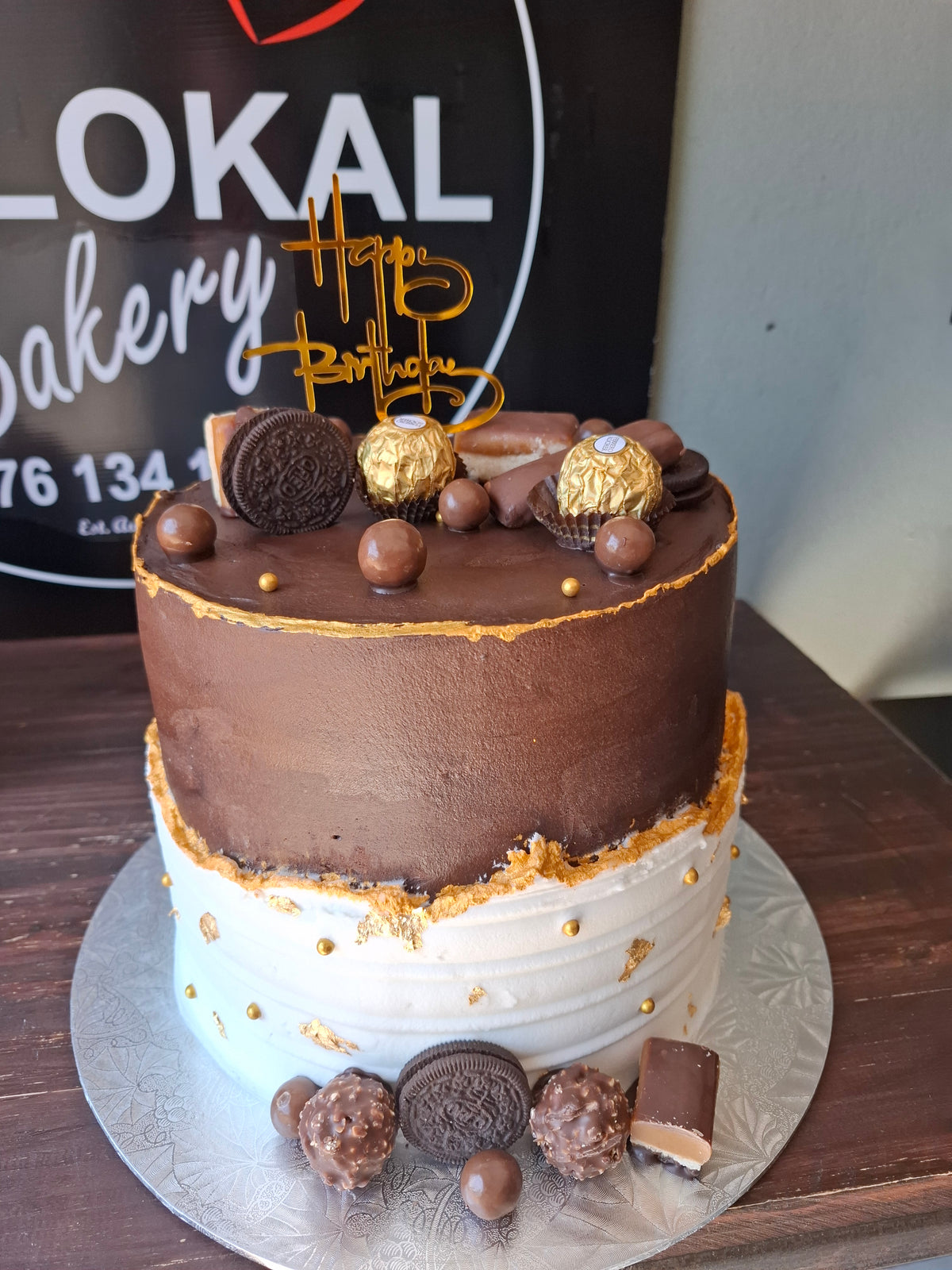 Chocolate & Gold Celebration Cake – 20 cm