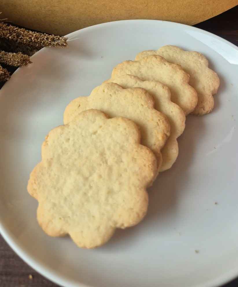 Homemade Coconut Biscuits 450g – Traditional South African Biscuits